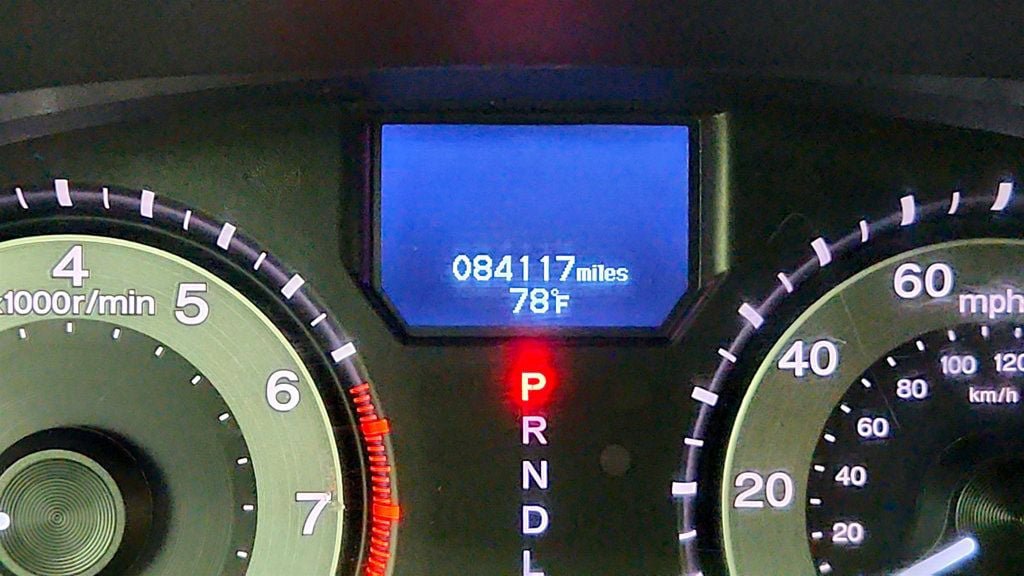Used 2015 Honda Odyssey Touring image 16