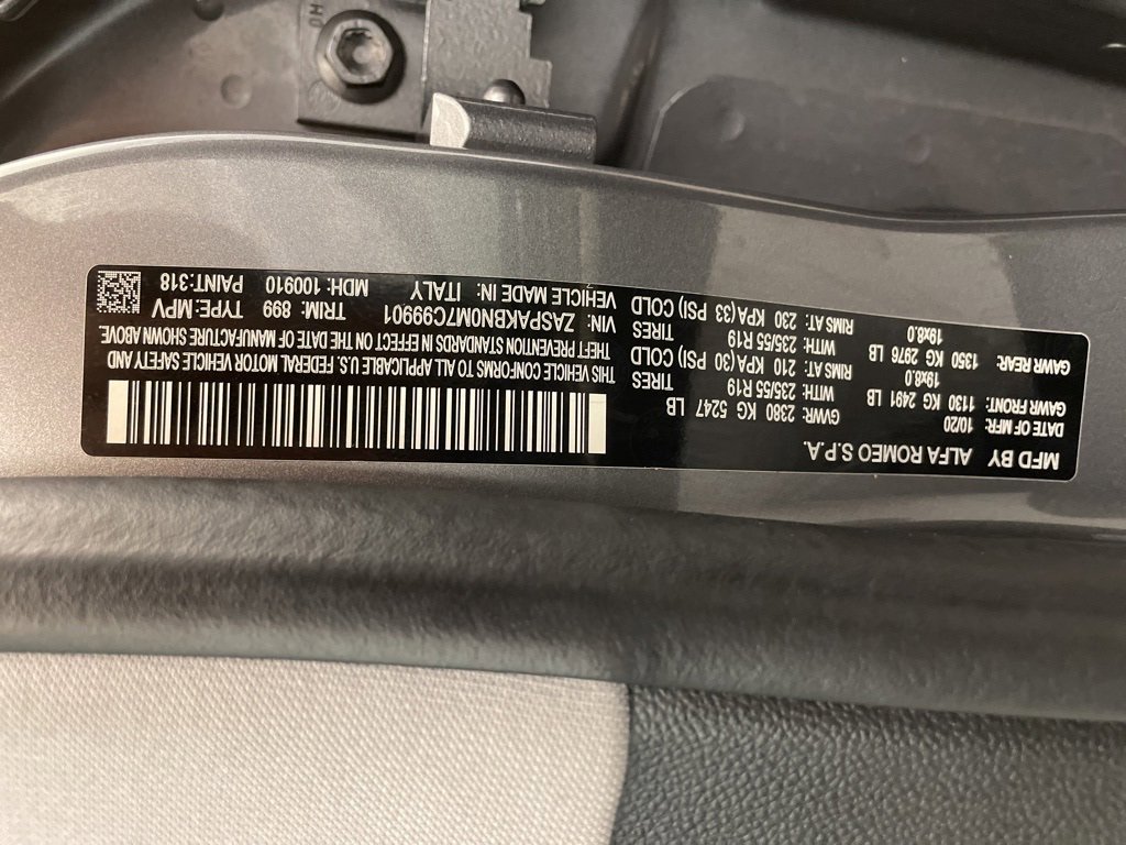 Used 2021 Alfa Romeo Stelvio Ti image 29