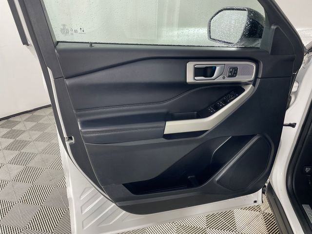 Used 2021 Ford Explorer Limited image 19