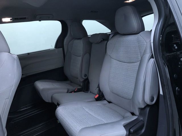 Certified 2022 Toyota Sienna LE image 20