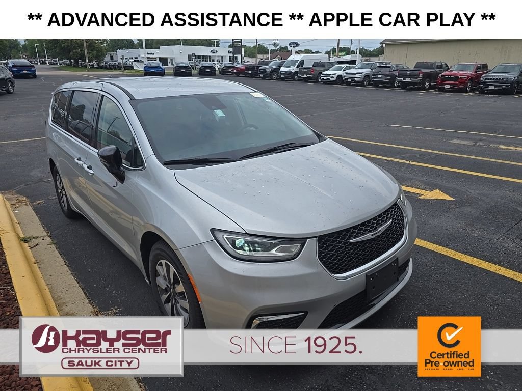 Used 2024 Chrysler Pacifica Limited