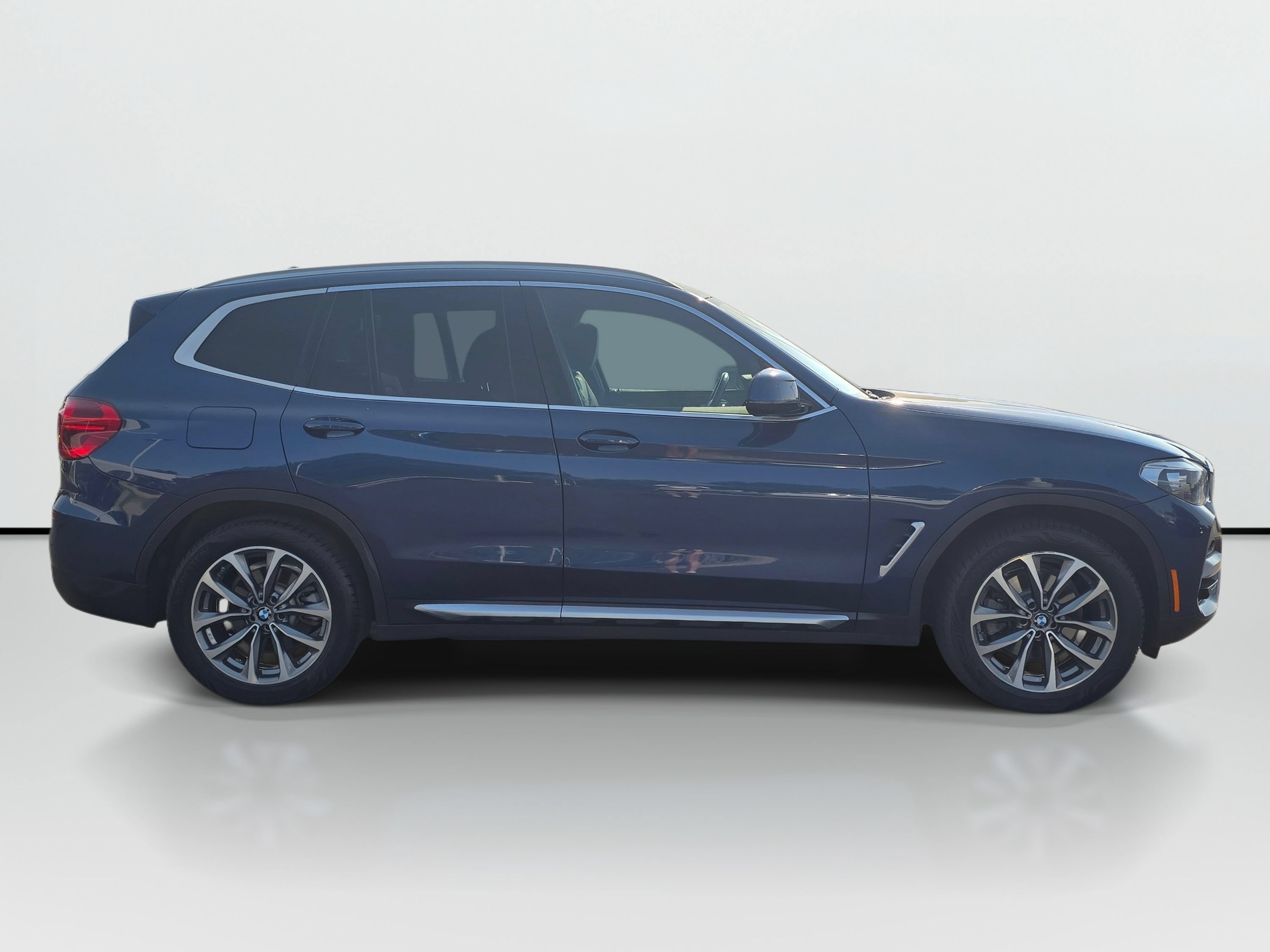 Used 2019 BMW X3 xDrive30i w/ Driving Assistance Package AWD/4WD image 6