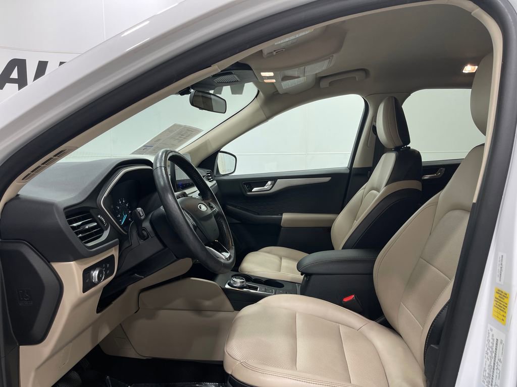 Used 2020 Ford Escape SEL image 12