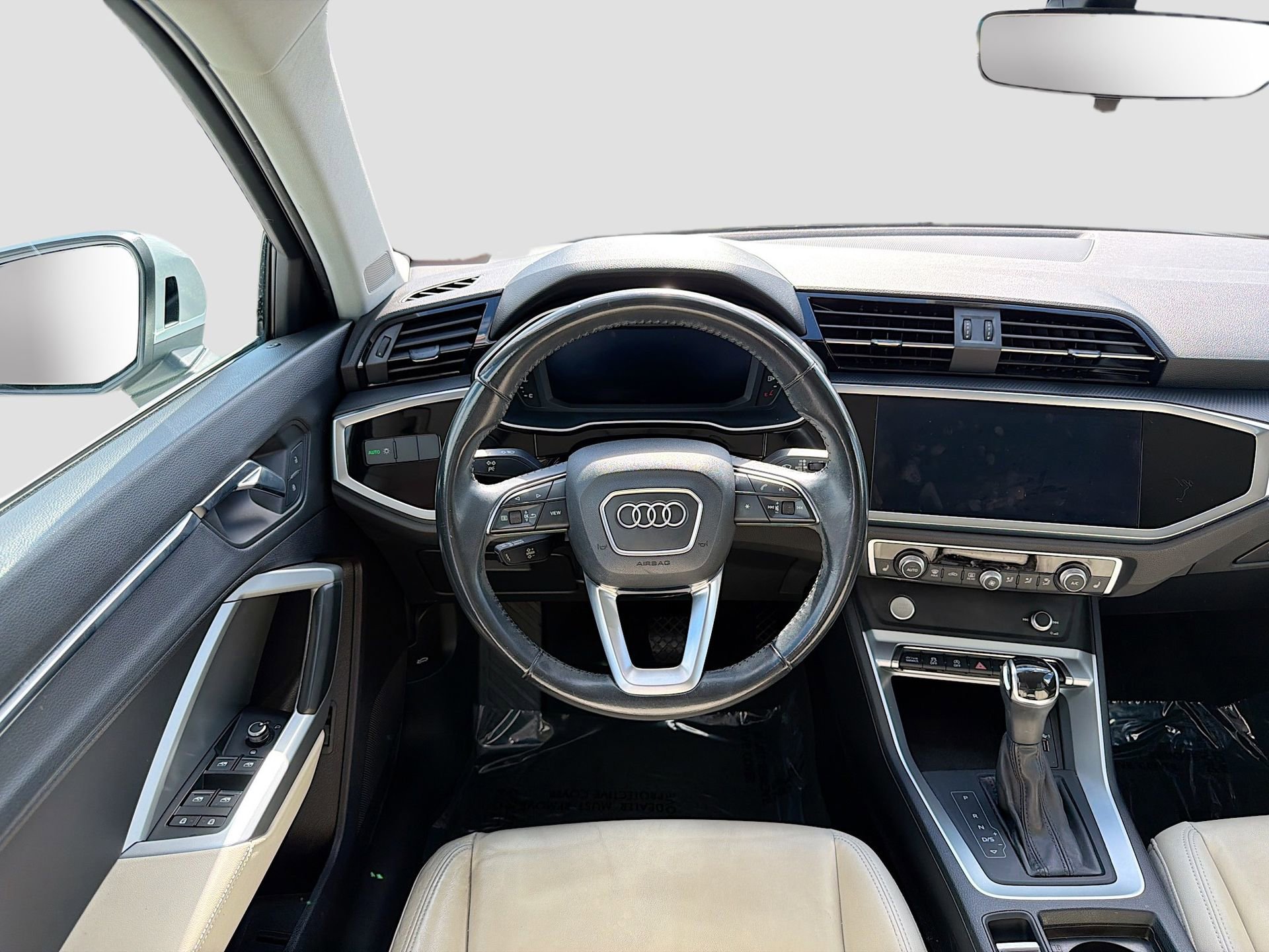 Used 2020 Audi Q3 2.0T Premium image 18