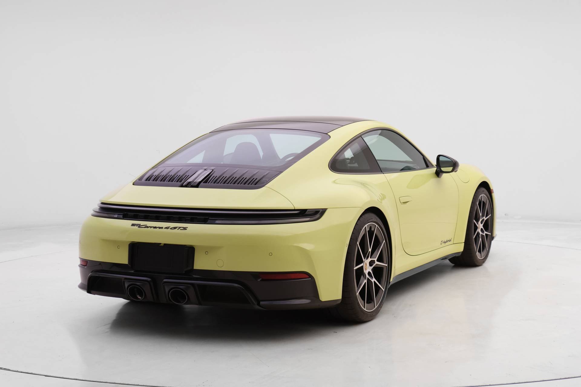 Certified 2025 Porsche 911 Carrera 4 GTS image 6