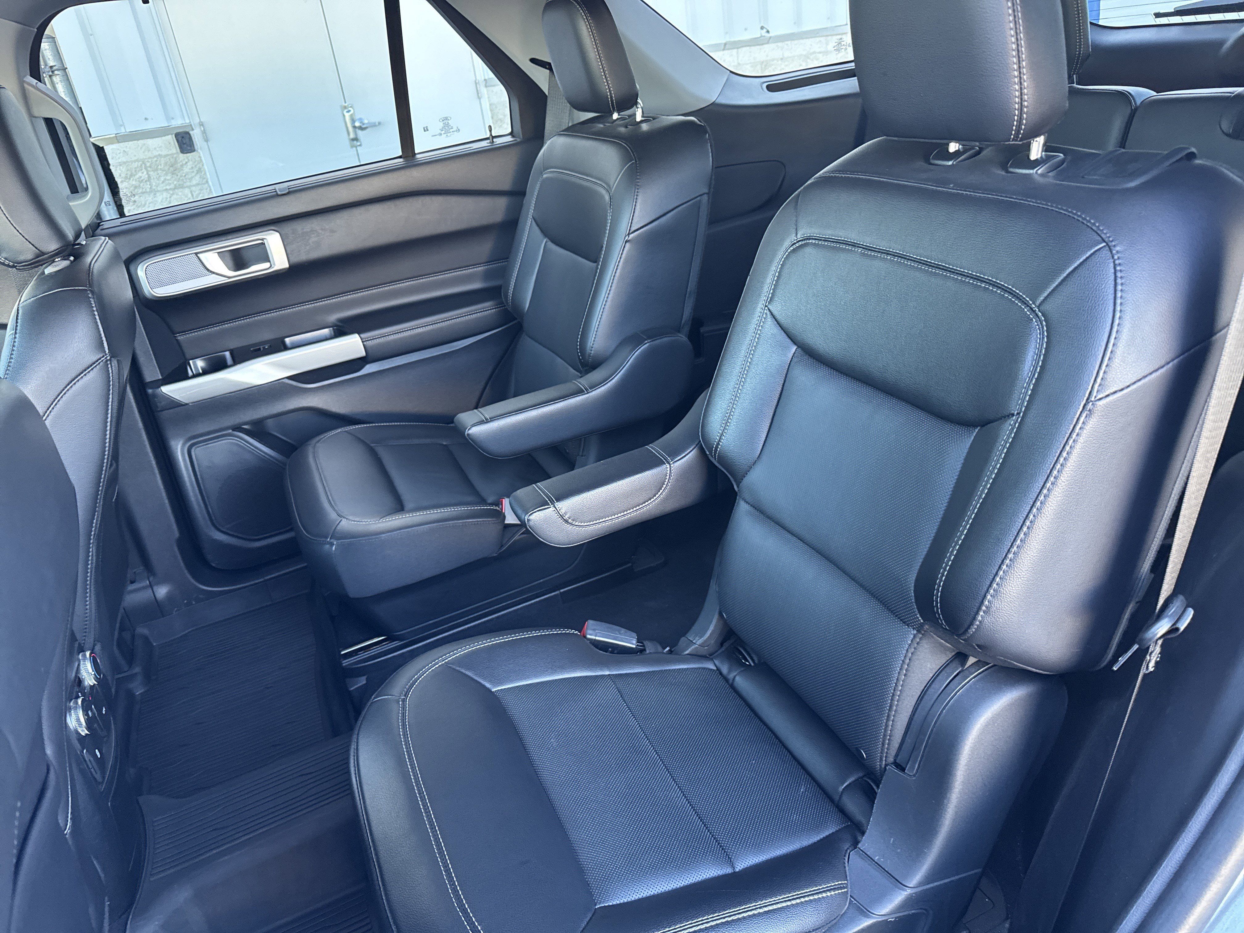 Certified 2022 Ford Explorer Limited AWD/4WD image 27