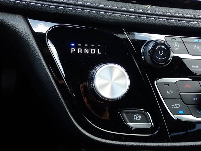 New 2027 Chrysler Pacifica Select FWD image 23