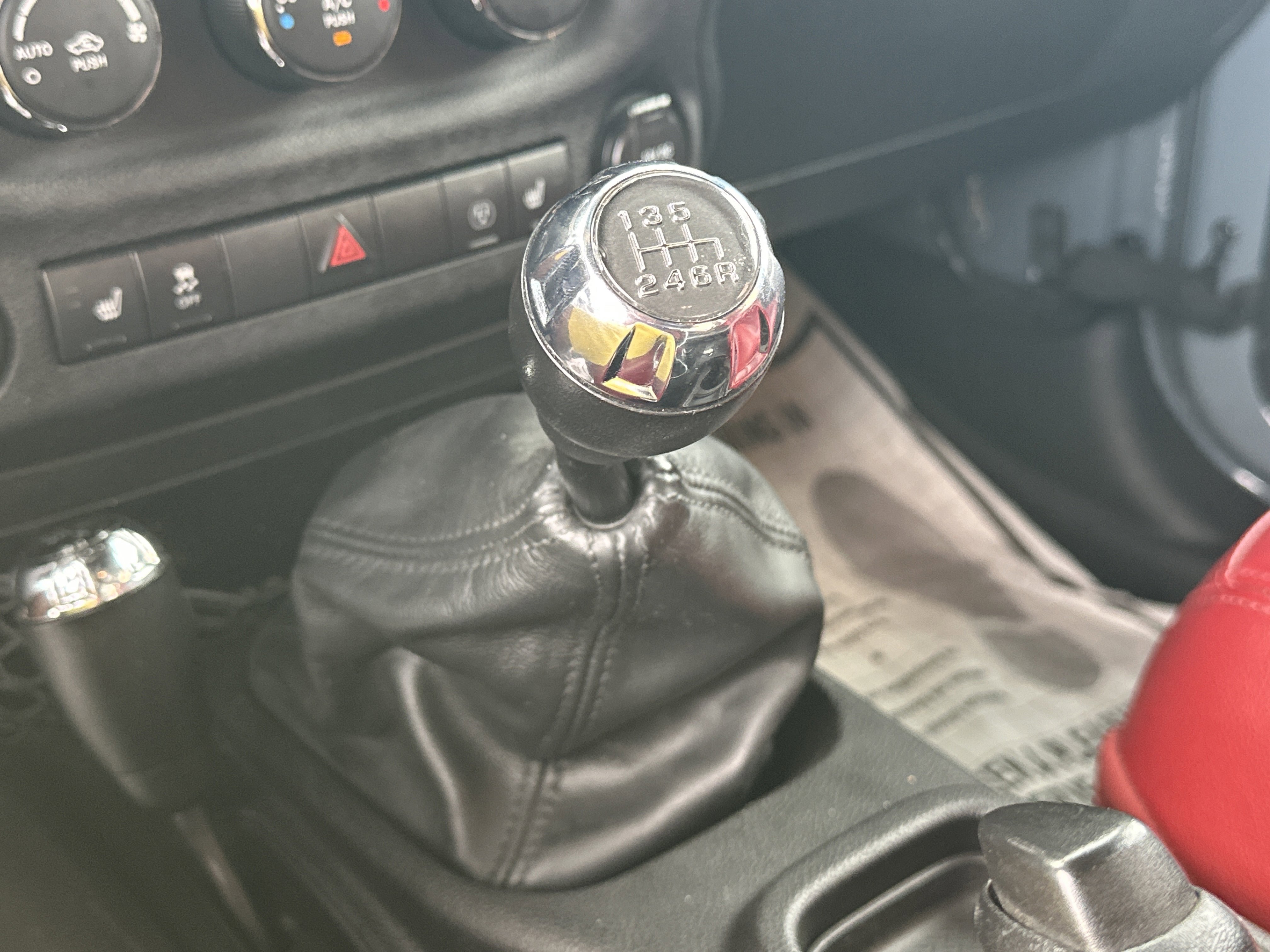Used 2013 Jeep Wrangler Rubicon AWD/4WD image 25