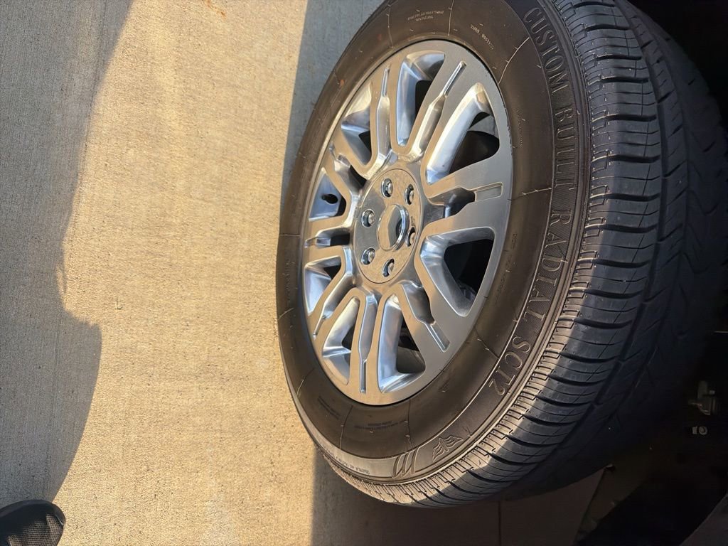 Used 2024 Ford F150 XLT w/ Mobile Office Package image 16