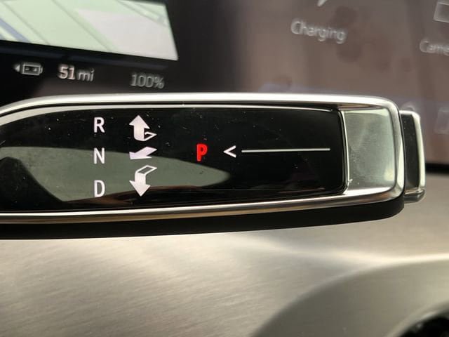New 2026 Cadillac Vistiq Premium Luxury AWD/4WD image 17