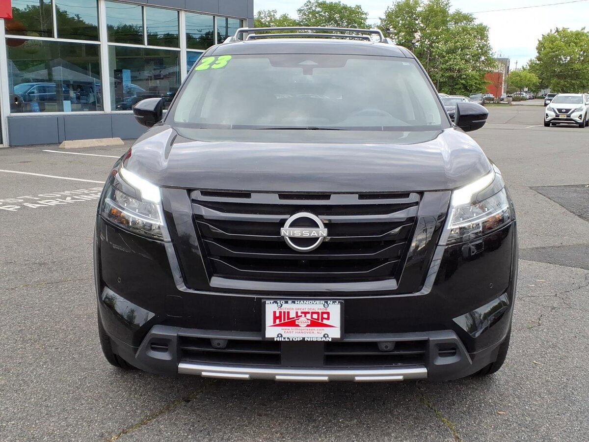 Certified 2023 Nissan Pathfinder SL w/ SL Premium Package AWD/4WD image 2