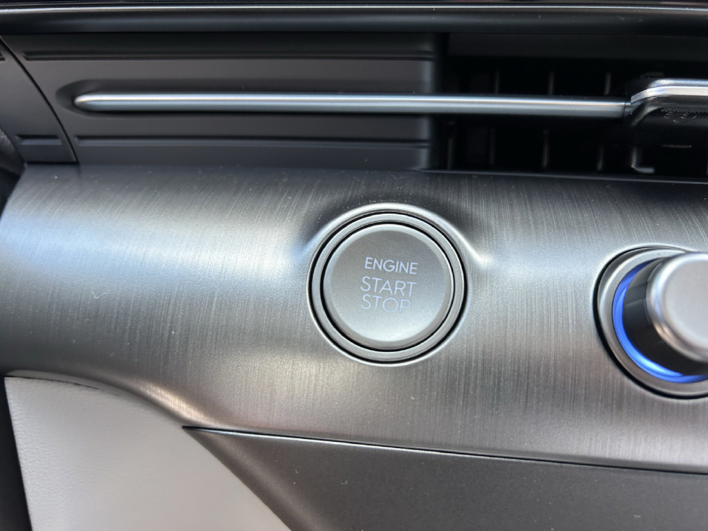 New 2027 Hyundai Kona SE FWD image 32