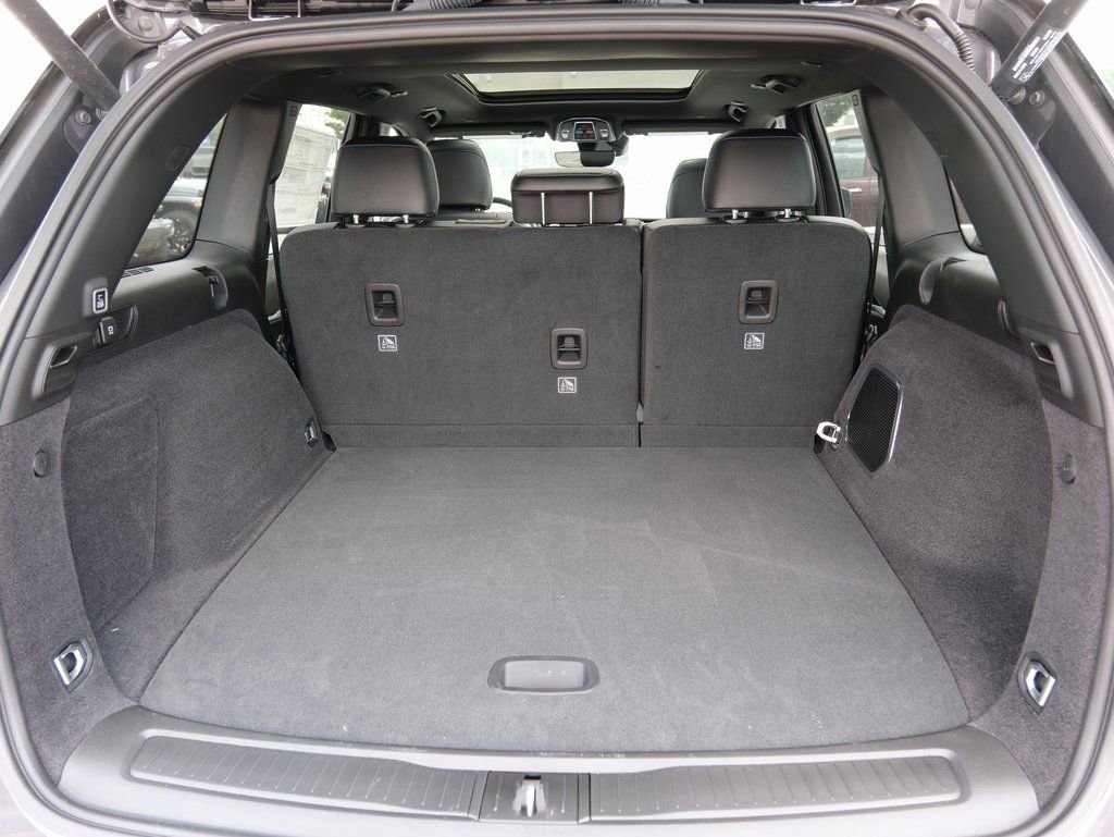 Used 2024 Jeep Grand Cherokee Trailhawk image 9