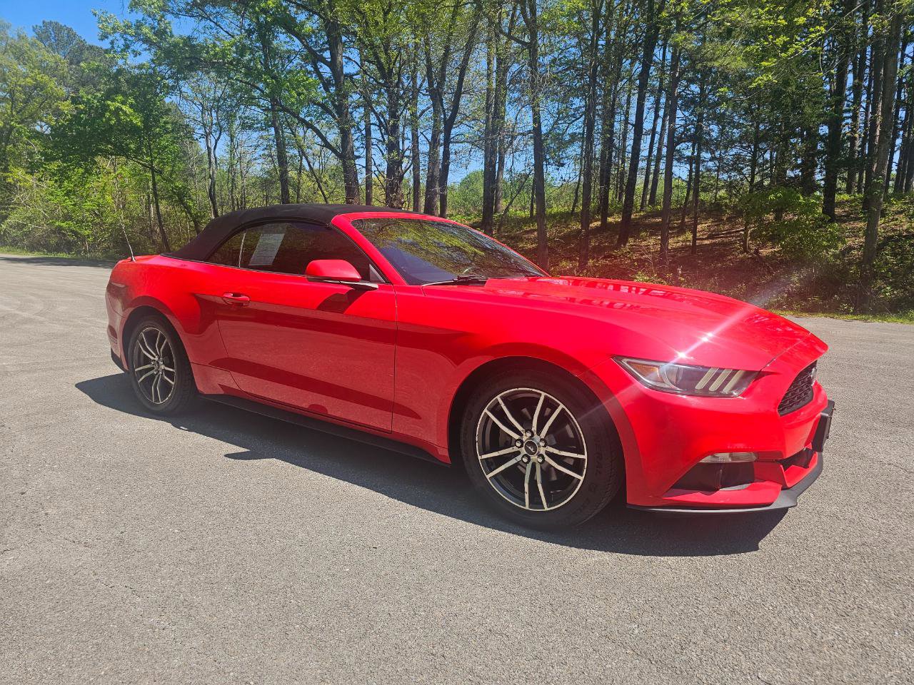 Used 2016 Ford Mustang Premium RWD image 3