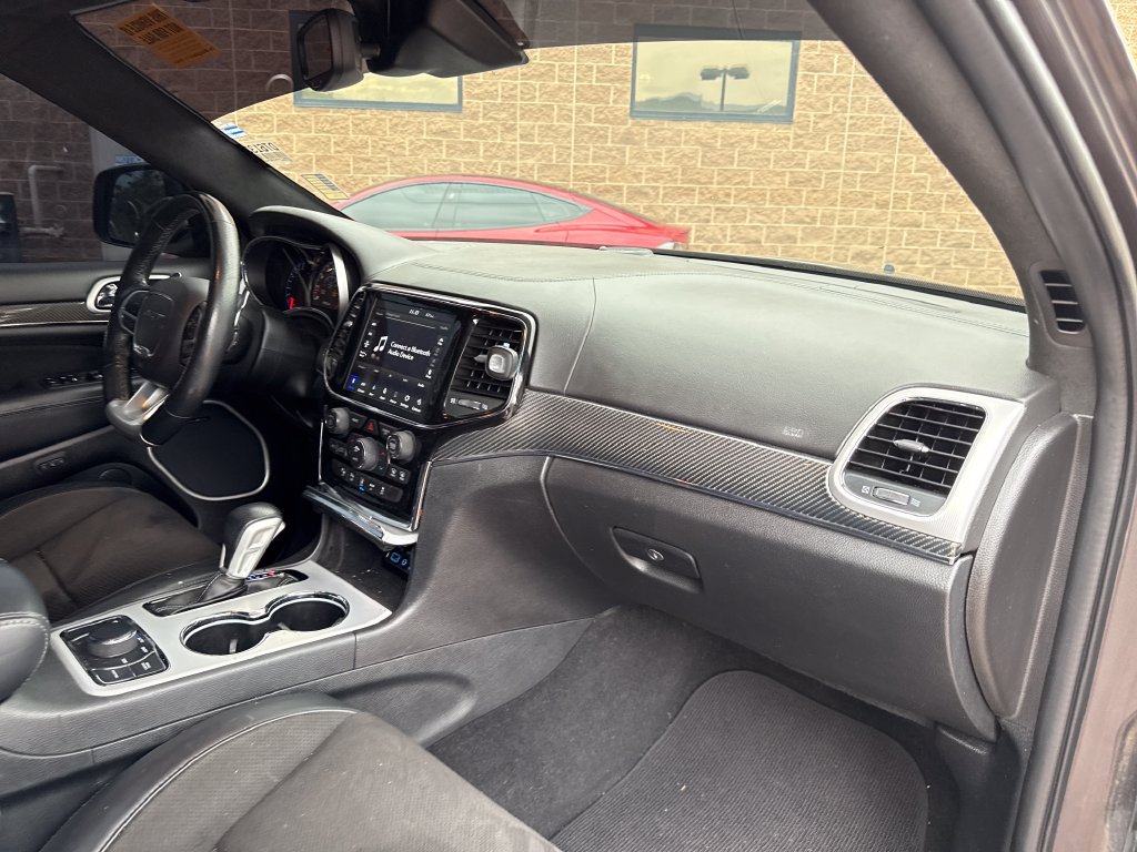 Used 2020 Jeep Grand Cherokee SRT w/ Trailer Tow Group IV AWD/4WD image 29