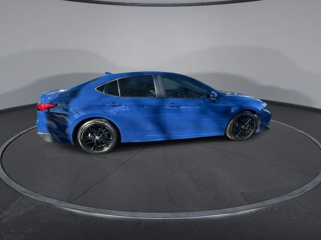 Used 2025 Toyota Camry SE image 18