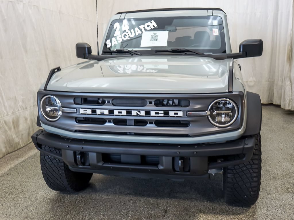 Used 2024 Ford Bronco Big Bend w/ Sasquatch Package AWD/4WD image 5