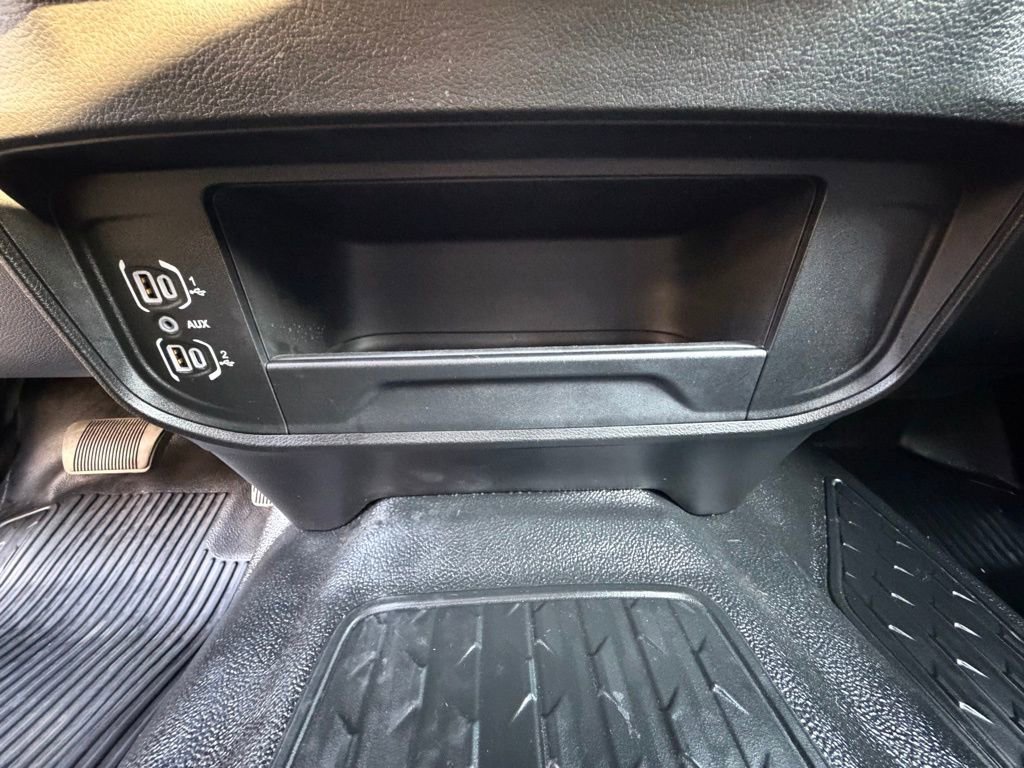 Used 2025 RAM 3500 Tradesman w/ Chrome Appearance Group image 30