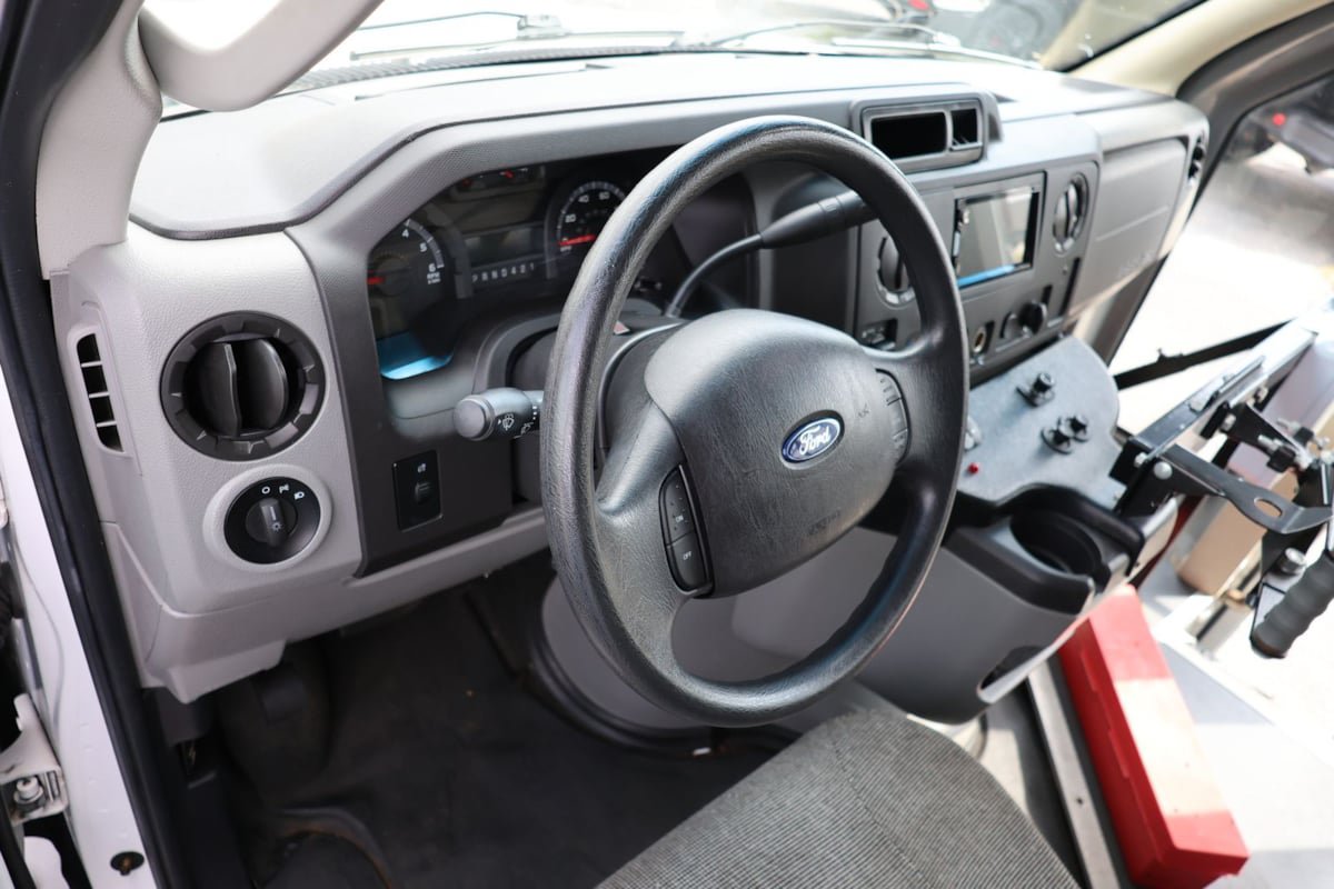 Used 2016 Ford E-450 and Econoline 450 Super Duty w/ Shuttle Bus Prep Package RWD image 16