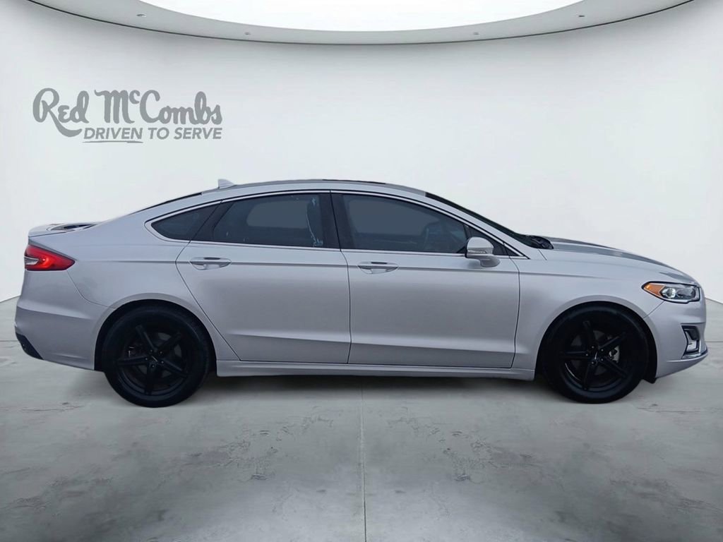 Used 2019 Ford Fusion Titanium FWD image 6