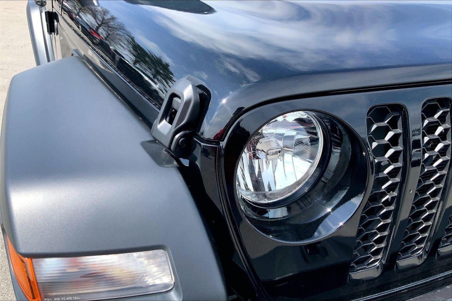 Used 2024 Jeep Wrangler Sport AWD/4WD image 25