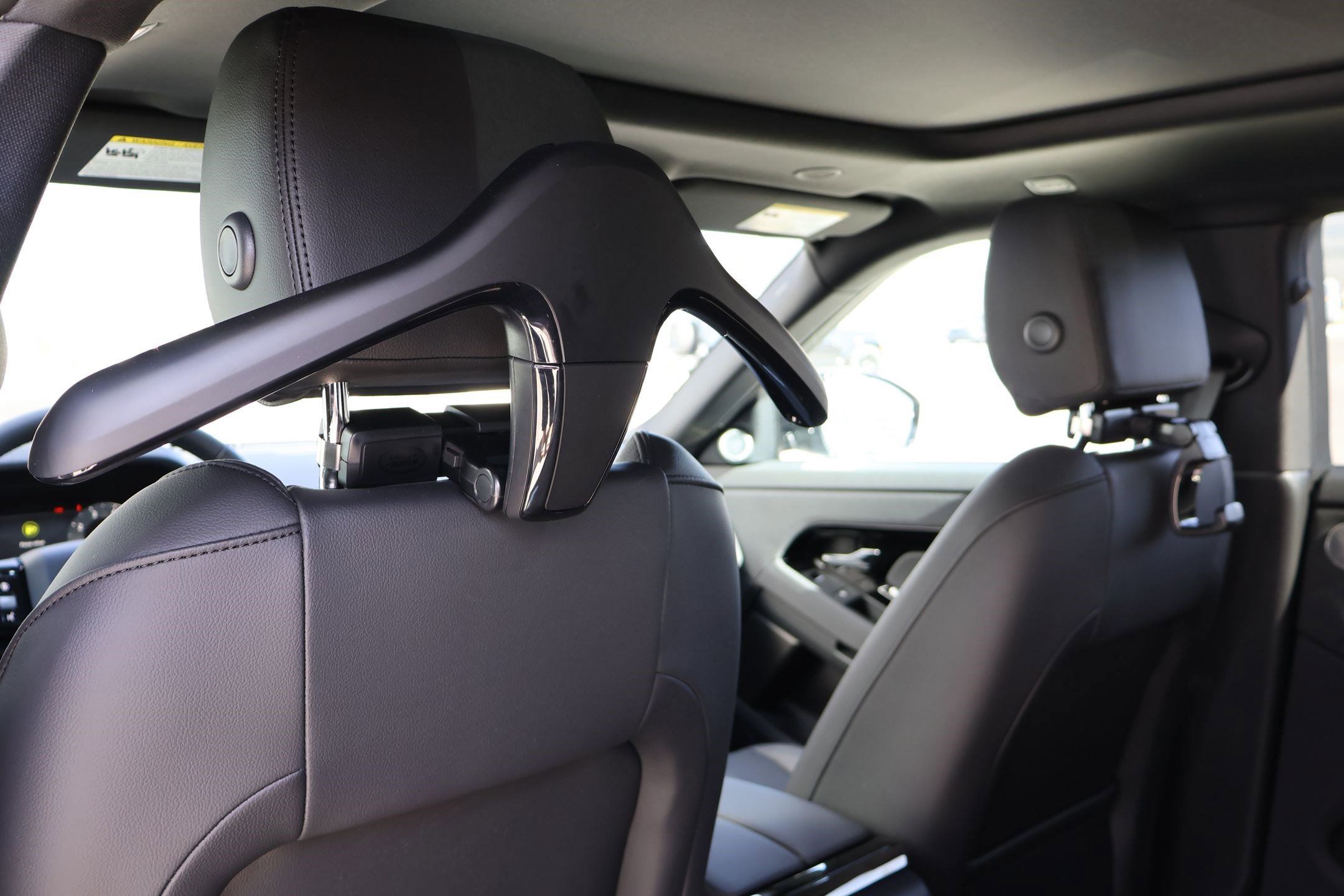 New 2026 Land Rover Range Rover Evoque Dynamic SE image 18