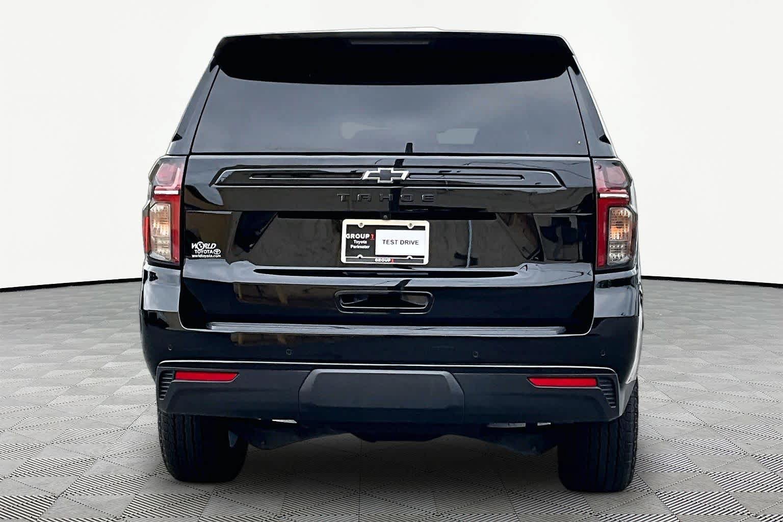 Used 2023 Chevrolet Tahoe Z71 w/ Luxury Package AWD/4WD image 9