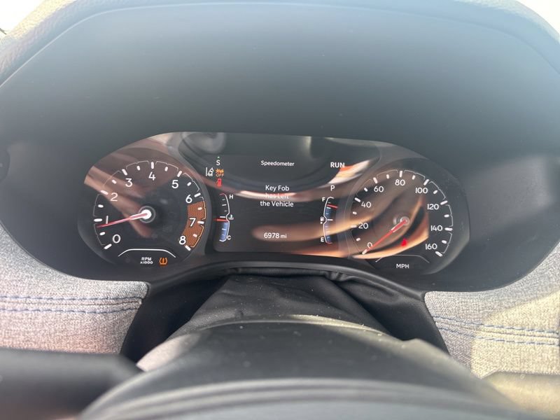 Used 2023 Jeep Compass Latitude AWD/4WD image 34