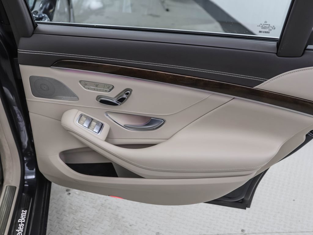 Used 2017 Mercedes-Benz S 550 4MATIC Sedan image 24