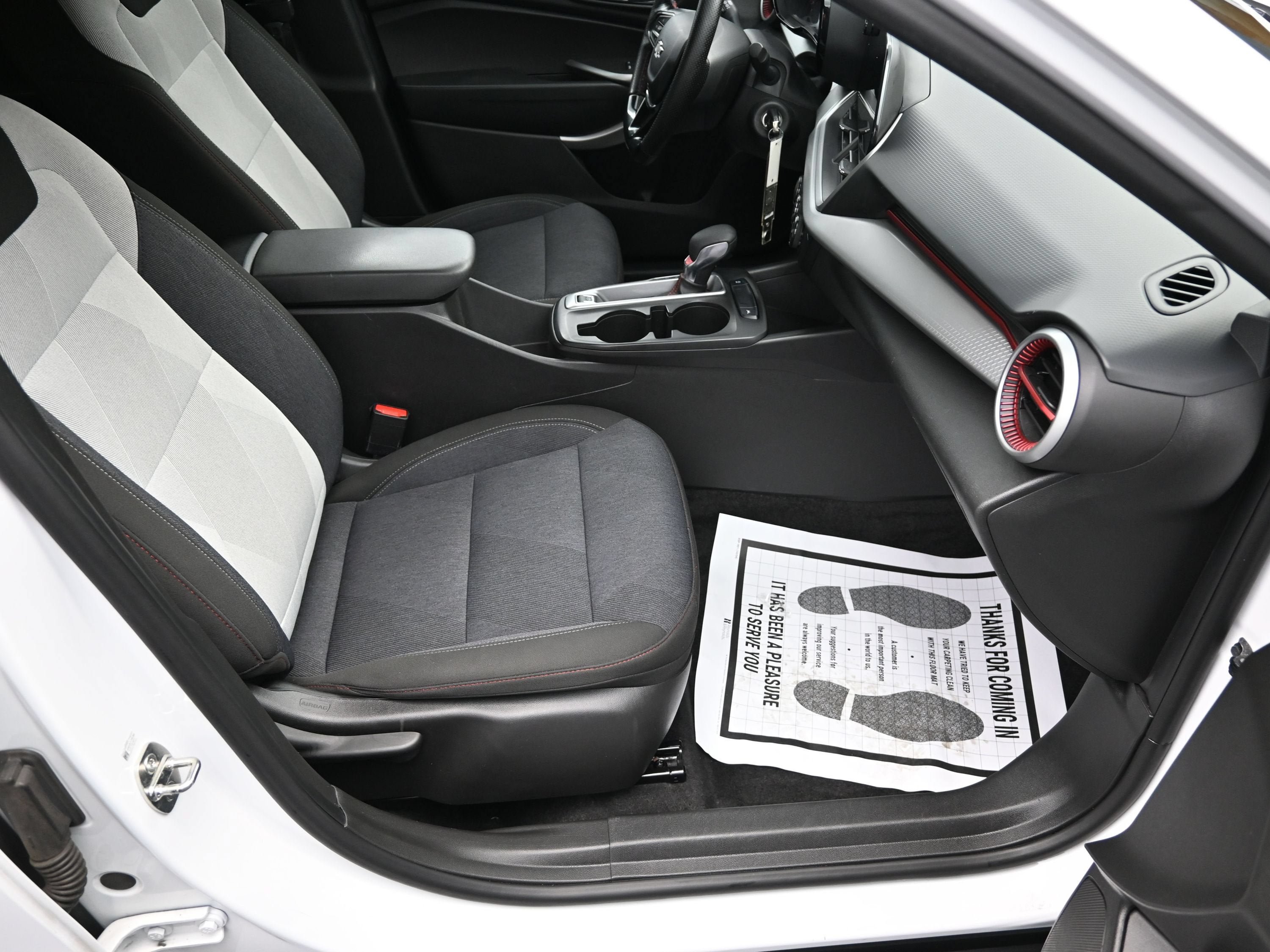 Certified 2024 Chevrolet Trax RS w/ Driver Confidence Package FWD image 27