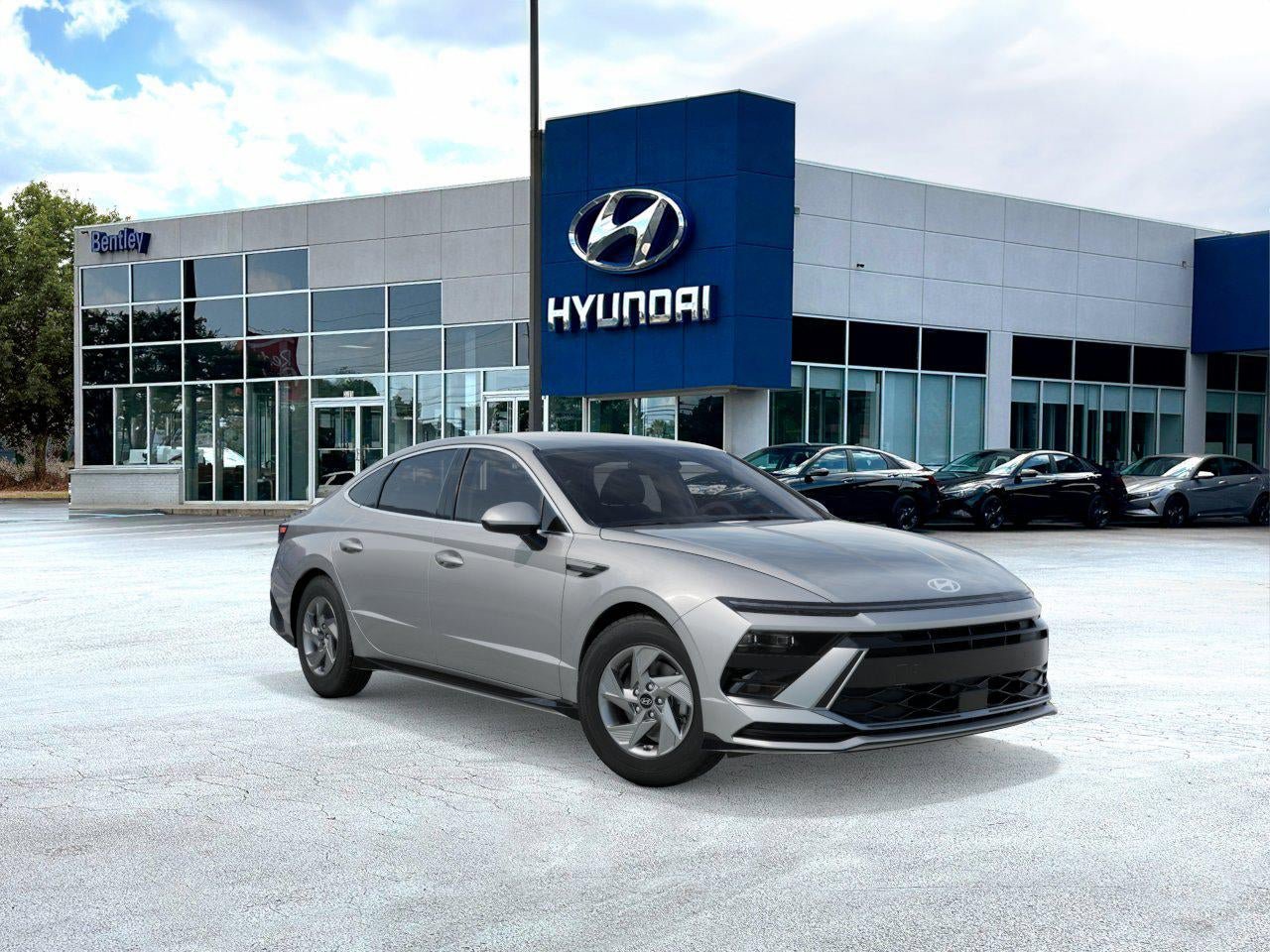New 2026 Hyundai Sonata SE FWD image 2