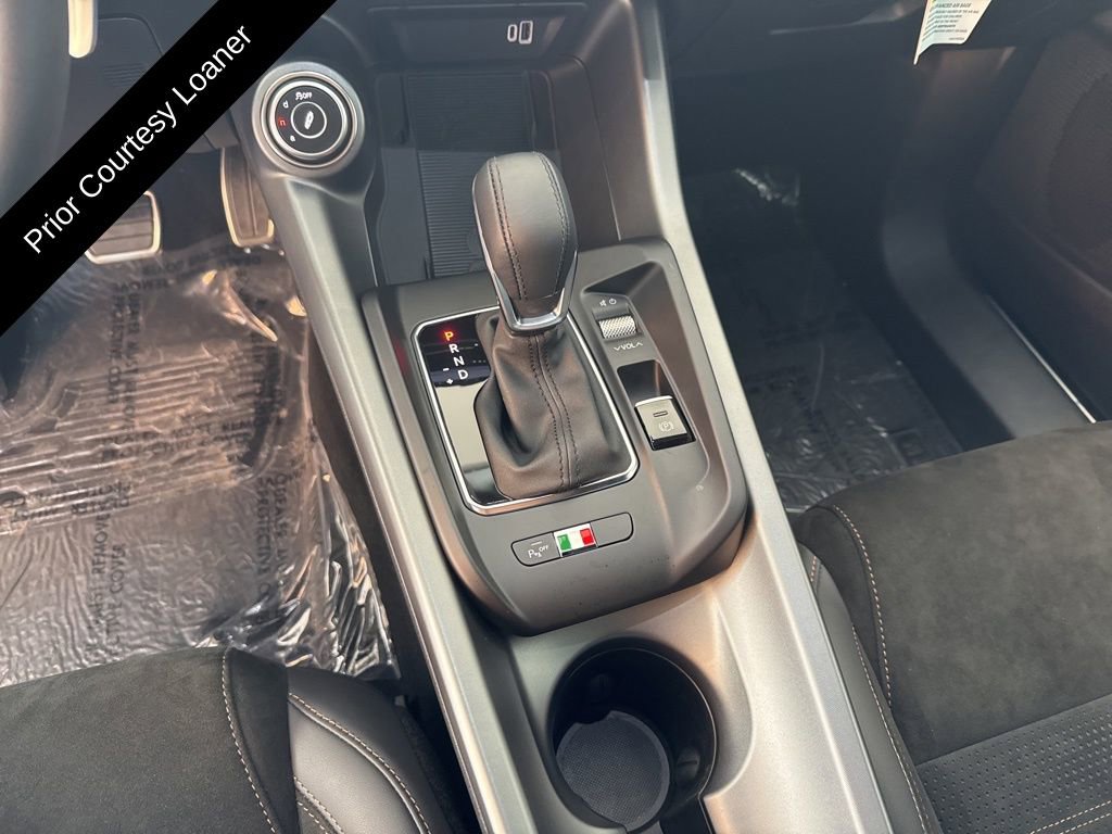 Used 2025 Alfa Romeo Tonale image 13