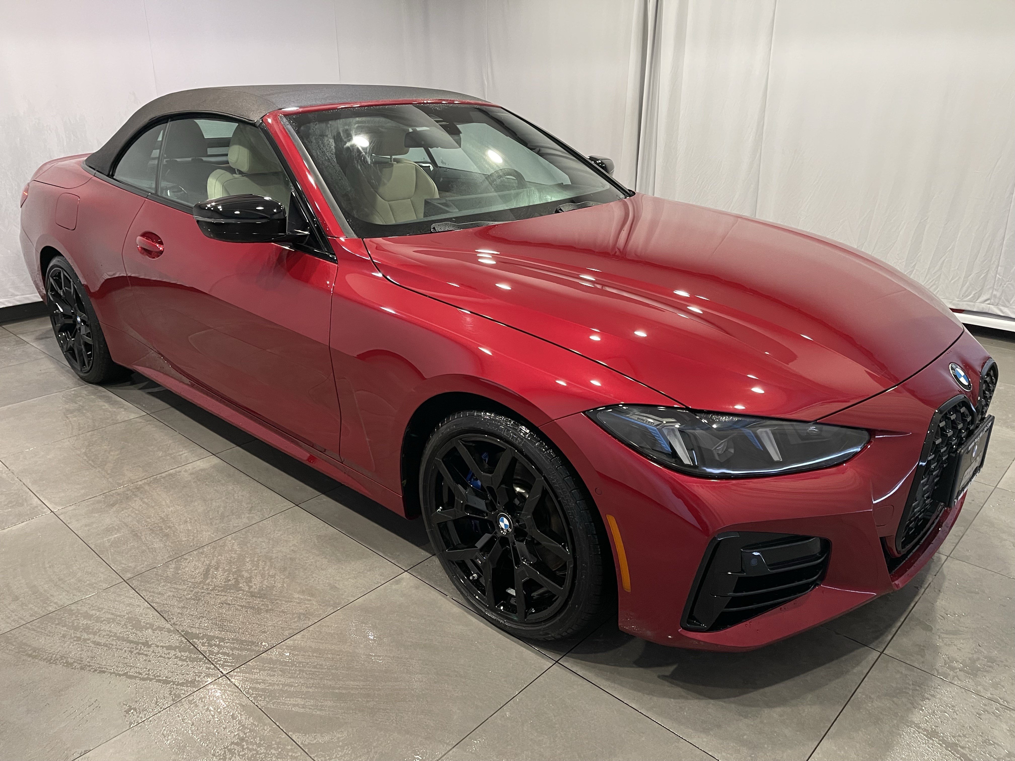Used 2027 BMW 430i xDrive Convertible AWD/4WD image 3