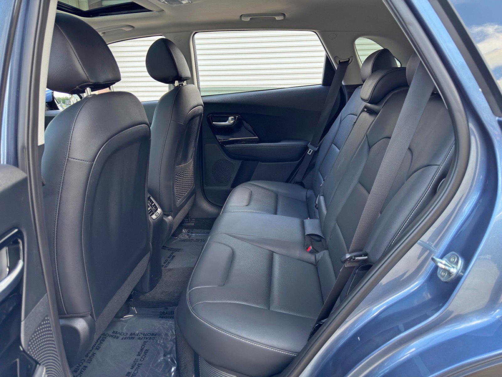 Used 2020 Kia Niro EX Premium FWD image 39