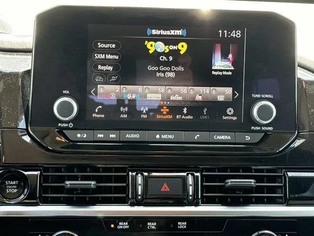 Used 2025 Nissan Pathfinder SV AWD/4WD image 18