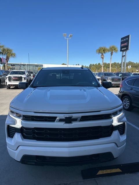Used 2022 Chevrolet Silverado 1500 RST w/ Convenience Package II image 2