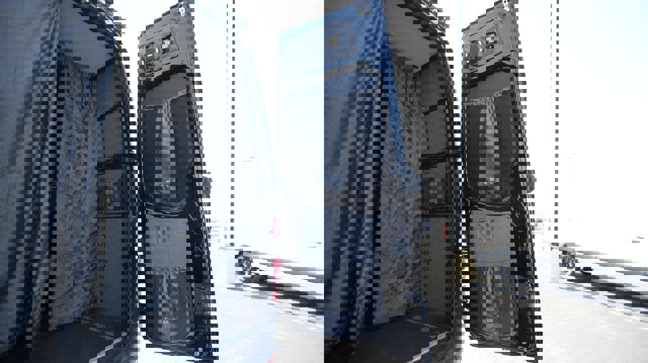 Used 2015 Mercedes-Benz Sprinter 2500 image 9