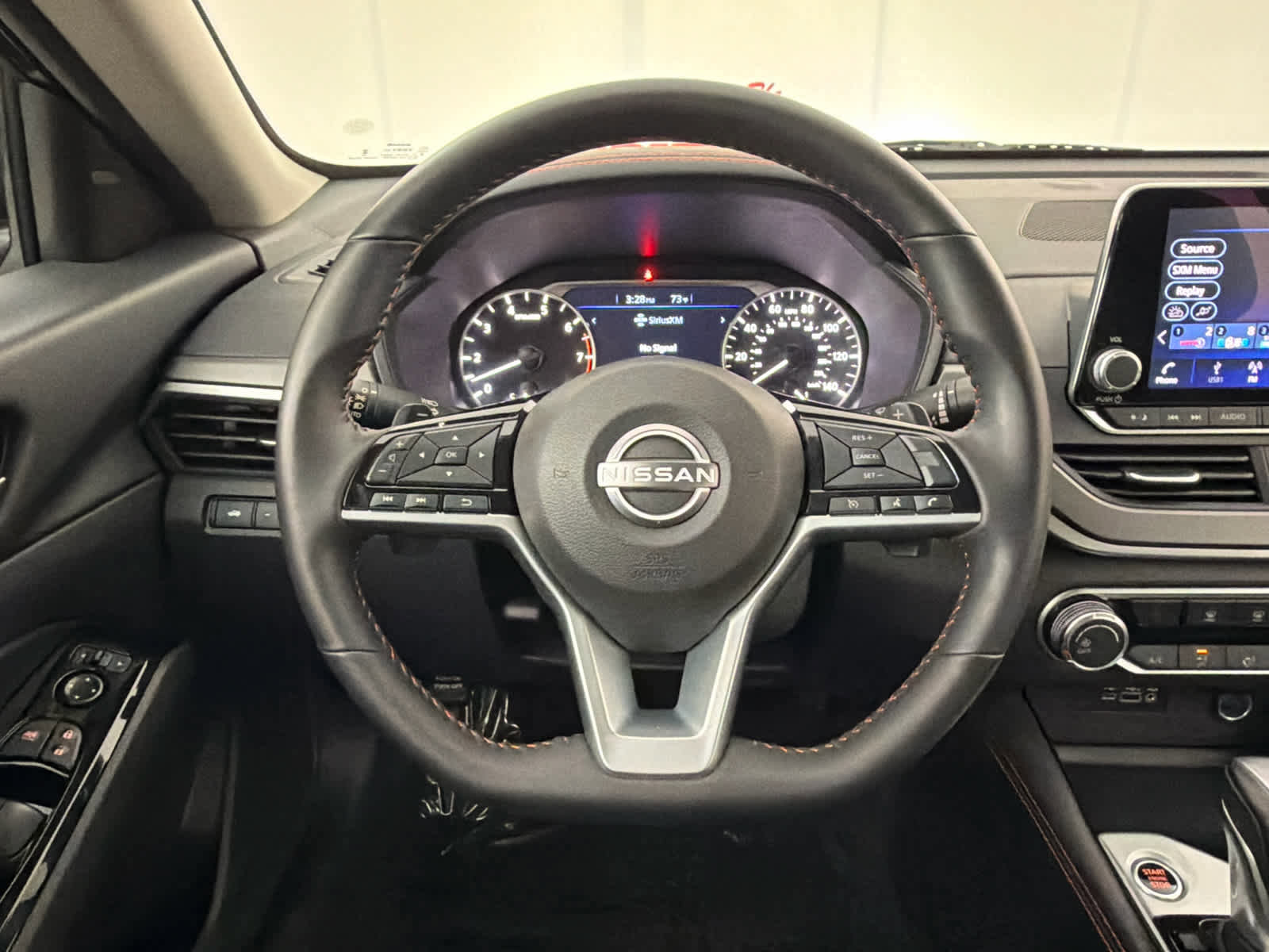 Used 2025 Nissan Altima 2.5 SR image 16