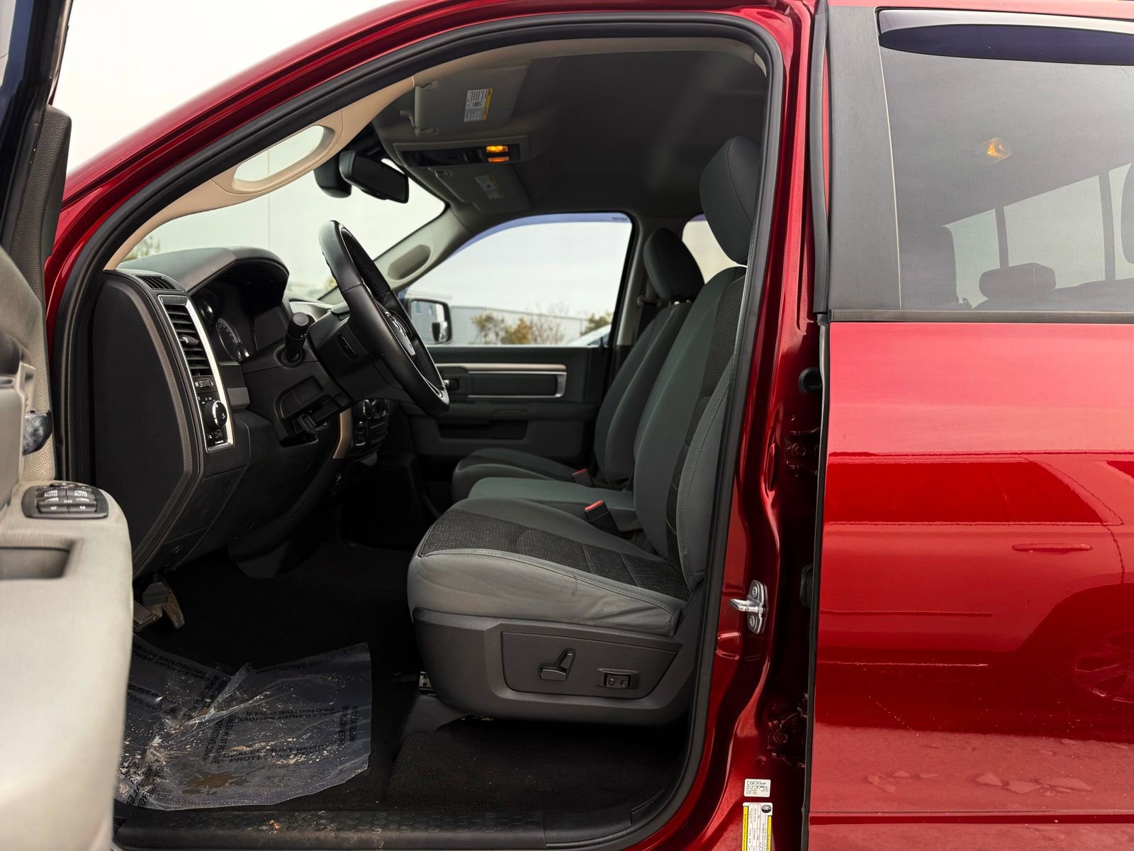 Used 2017 RAM 1500 Big Horn image 22