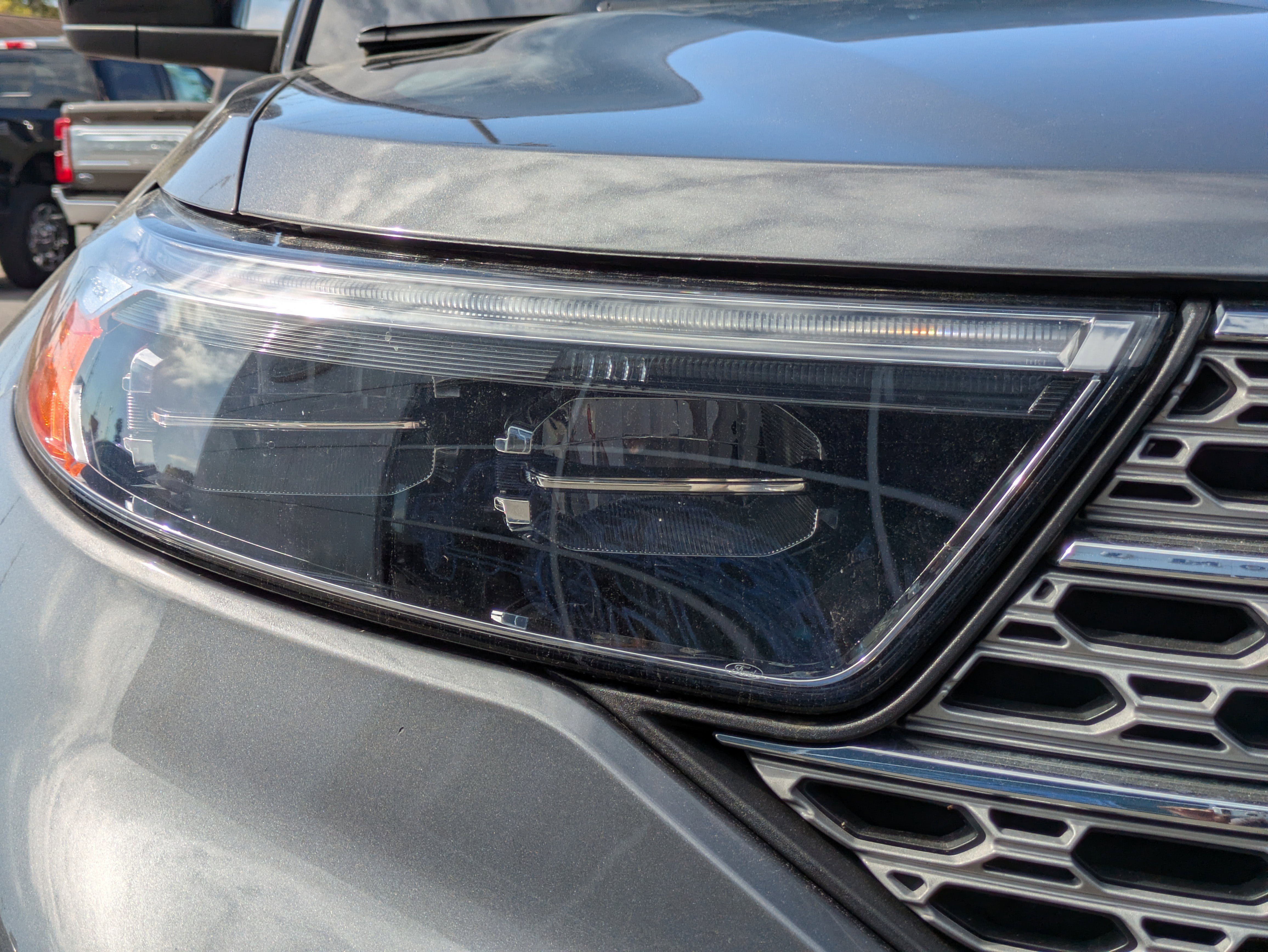 Used 2023 Ford Explorer Limited image 10