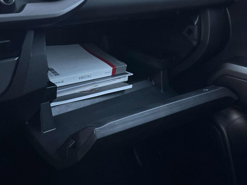 Used 2020 Toyota Tacoma TRD Sport w/ TRD Premium Sport Package AWD/4WD image 31