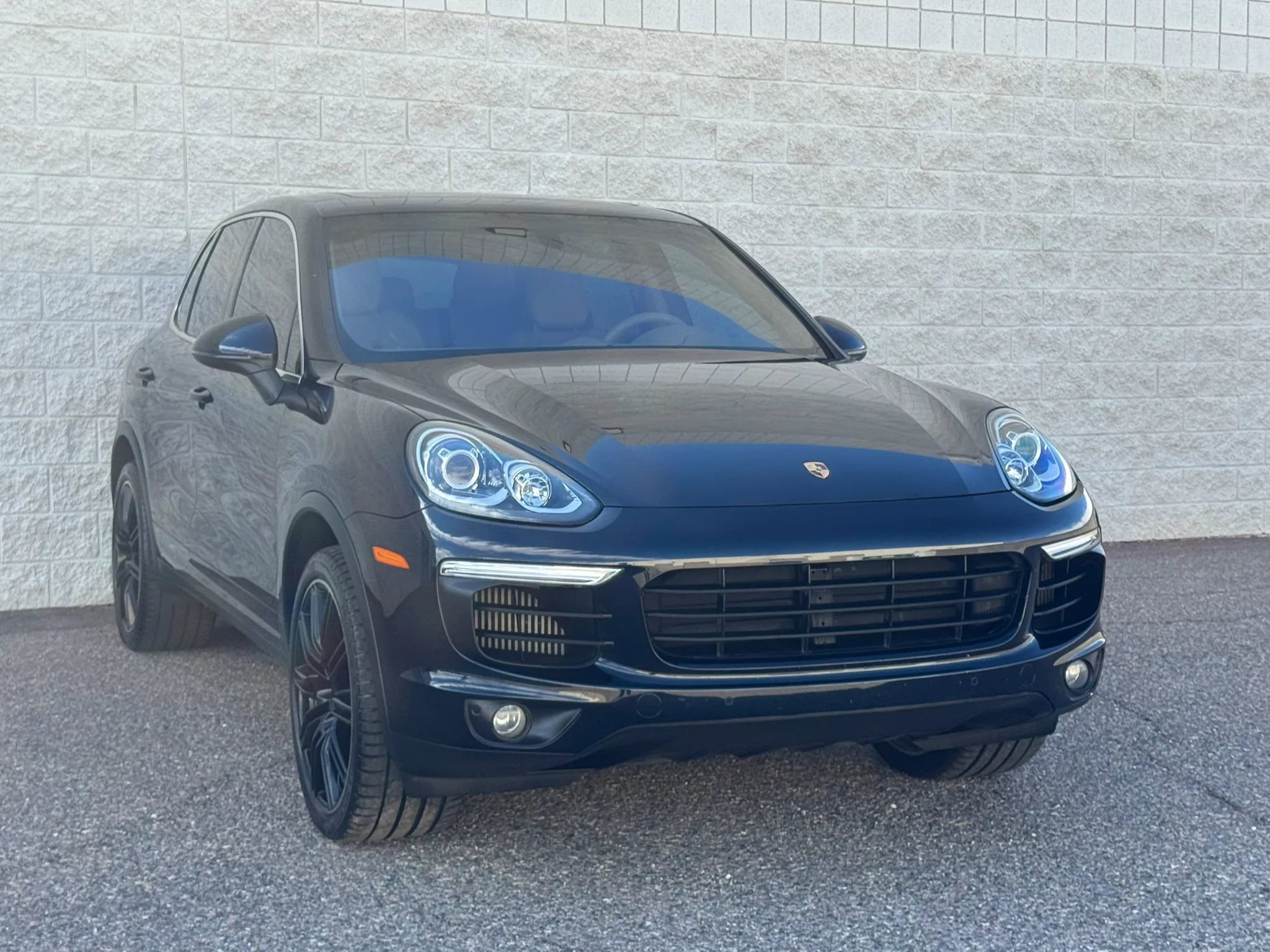Used 2015 Porsche Cayenne Diesel image 3