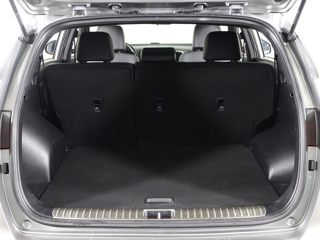 Used 2022 Kia Sportage Nightfall Edition FWD image 16