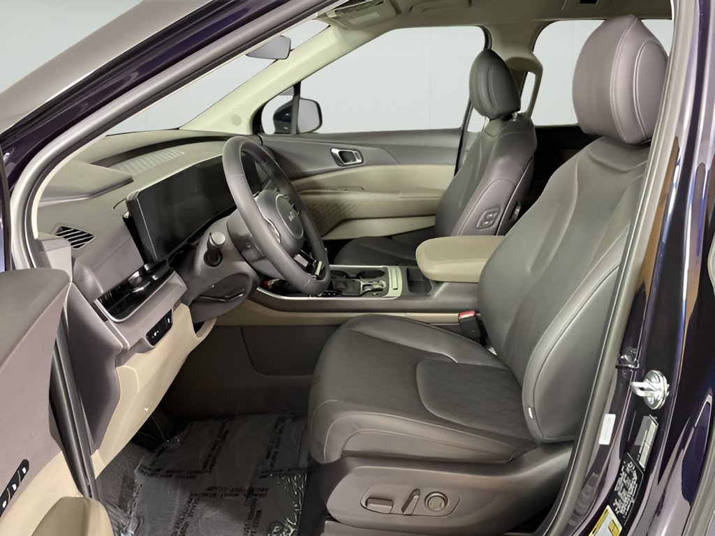 New 2026 Kia Carnival EX FWD image 39