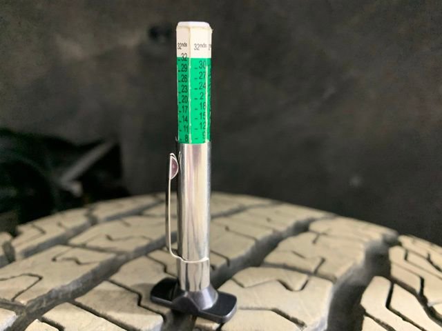 Used 2025 GMC Canyon Elevation image 35