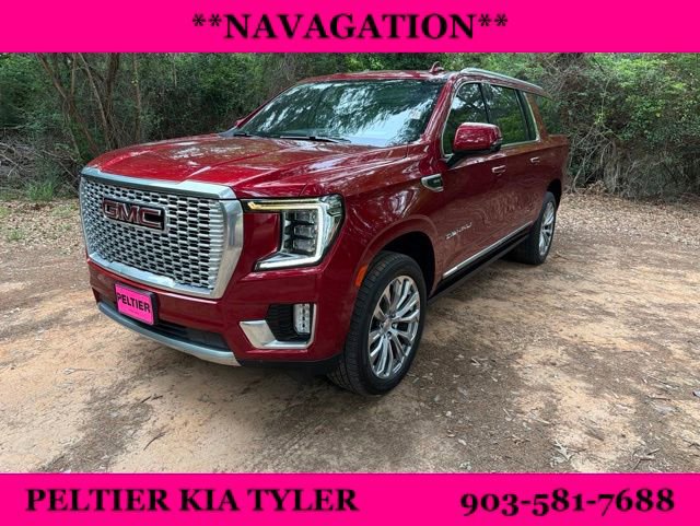 Used 2021 GMC Yukon XL Denali w/ Denali Ultimate Package AWD/4WD image 3