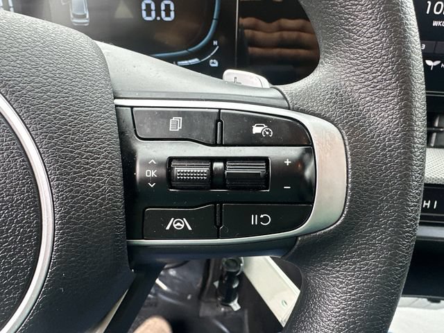 Used 2025 Kia Sportage LX AWD/4WD image 29