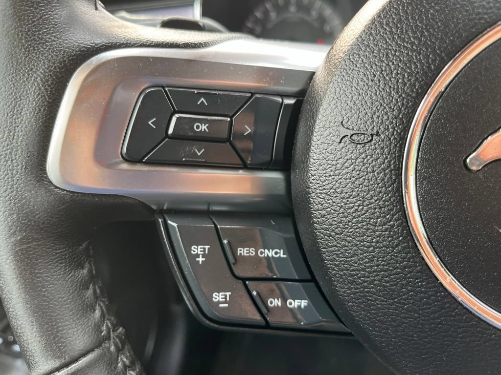 Used 2017 Ford Mustang Coupe RWD image 16