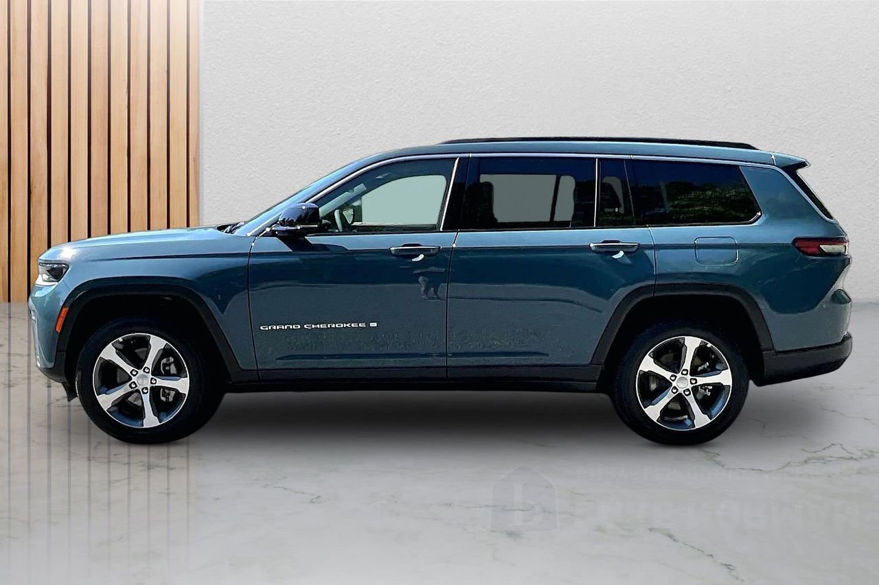New 2026 Jeep Grand Cherokee L Limited w/ Trailer Tow Package AWD/4WD image 6