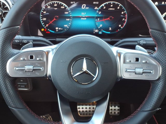 Used 2023 Mercedes-Benz GLA 250 image 8